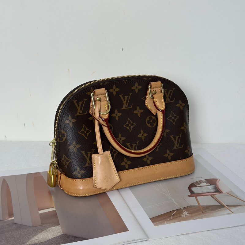 LOUIS VUITTON Alma BB-2