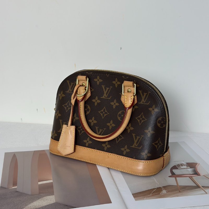 LOUIS VUITTON Alma BB-3
