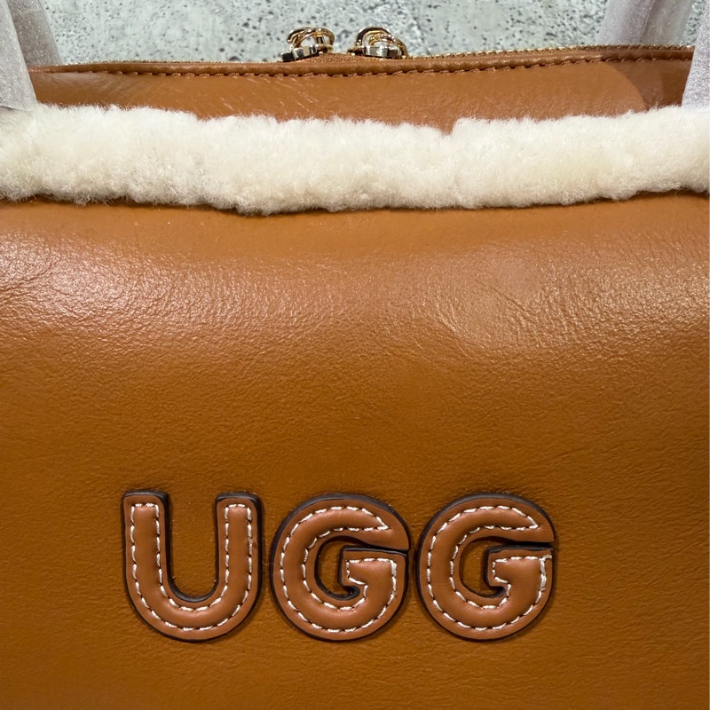 UGG OMI 經典皮革手提肩背斜背包-6