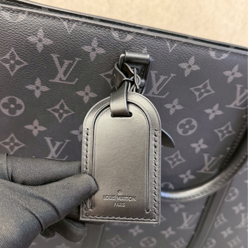 LV黑武士手提/側背包-6