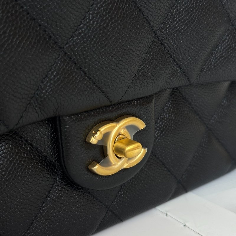 CHANEL 愛心調節釦口蓋包 24 - 黑金-5