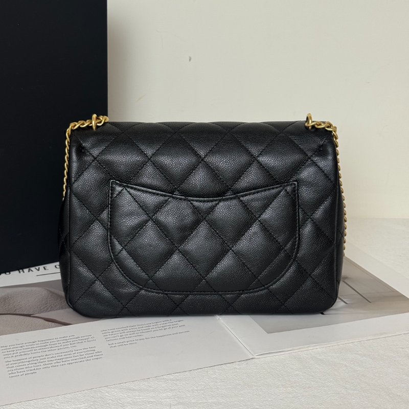 CHANEL 愛心調節釦口蓋包 24 - 黑金-6