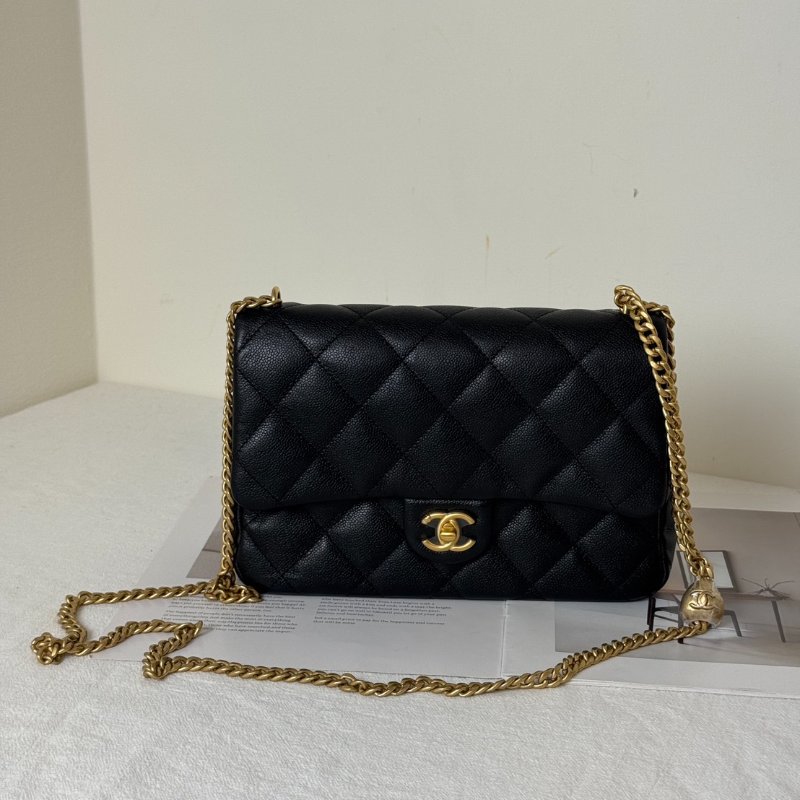 CHANEL 愛心調節釦口蓋包 24 - 黑金-8