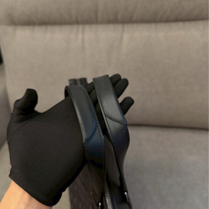 LV黑老花手提/側背-2