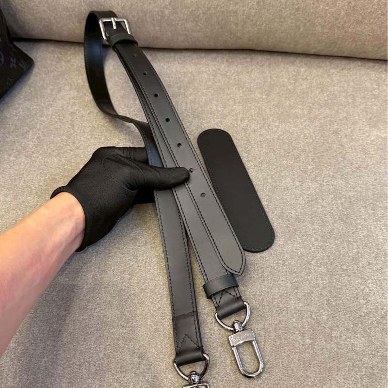 LV黑老花手提/側背-6