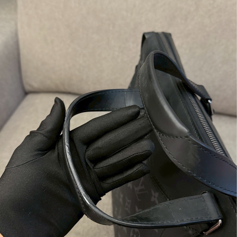 LV黑老花手提/側背-7