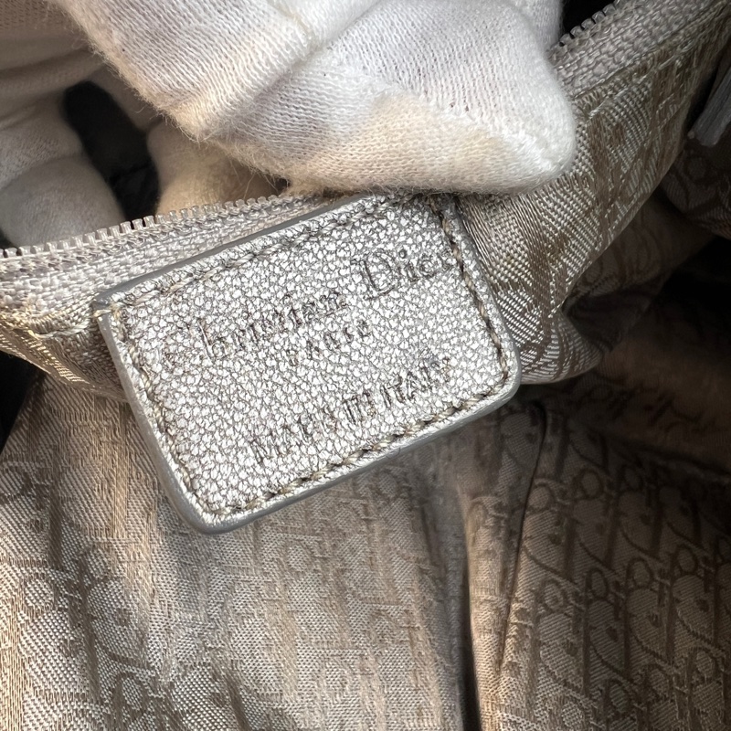 Dior 銀灰色大D餃子包-16