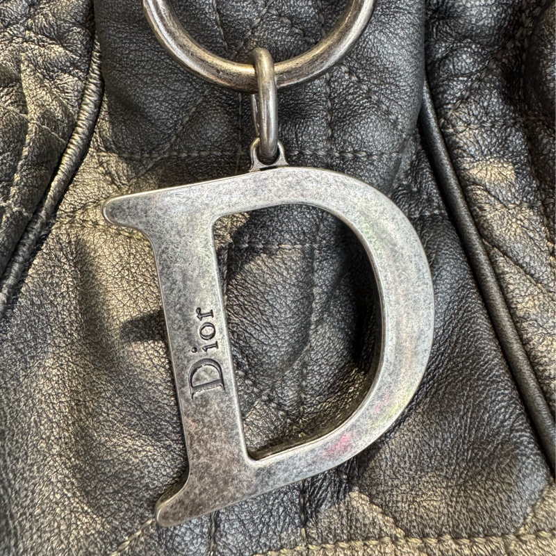 Dior 銀灰色大D餃子包-15