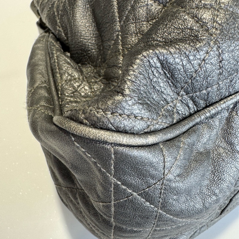 Dior 銀灰色大D餃子包-17