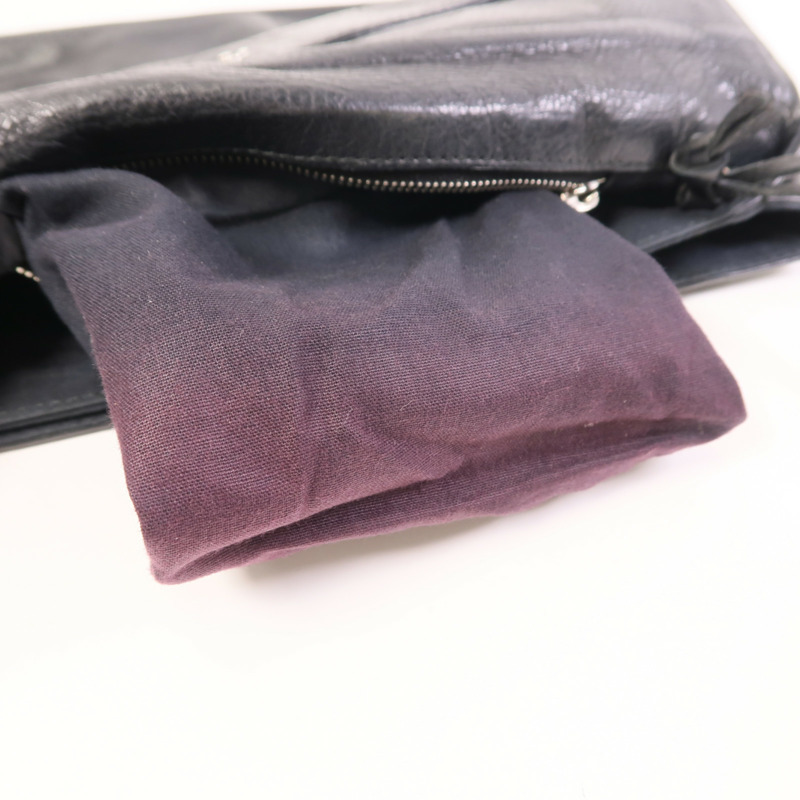 BALENCIAGA 牛皮皮革Pouch銀扣手拿包-11