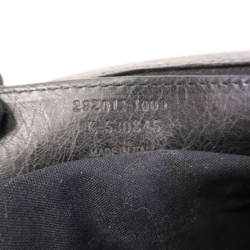 BALENCIAGA 牛皮皮革Pouch銀扣手拿包-12