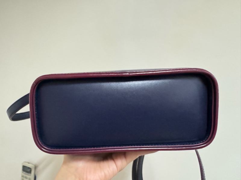 MCM 2way 牛皮肩背包#貝殼包-2