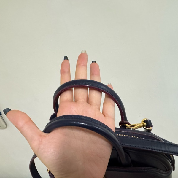 MCM 2way 牛皮肩背包#貝殼包-13