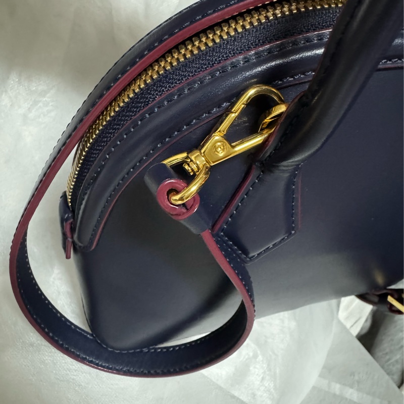 MCM 2way 牛皮肩背包#貝殼包-12