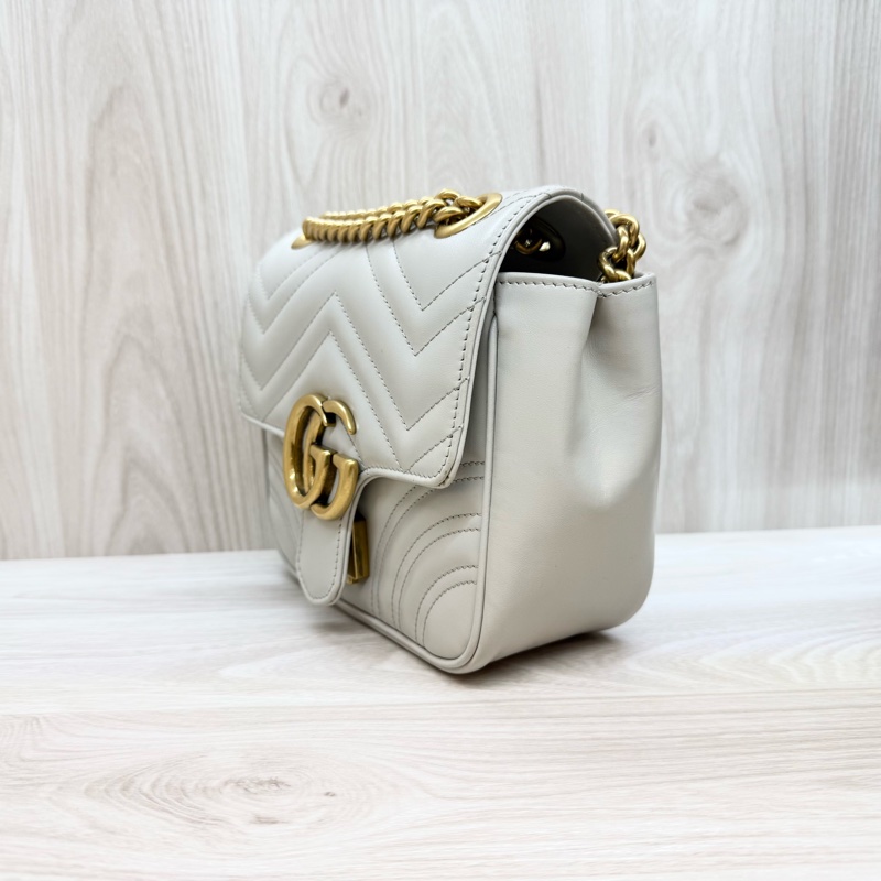 GUCCI灰色牛皮GG Marmont系列方形側背包739682-4