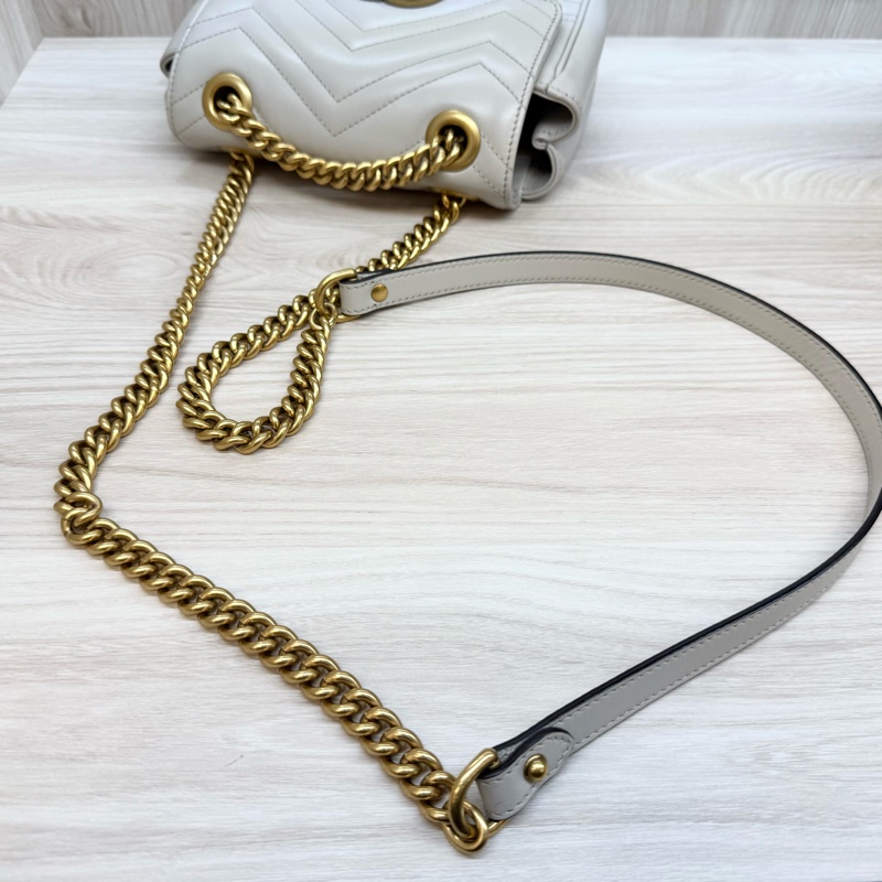 GUCCI灰色牛皮GG Marmont系列方形側背包739682-12