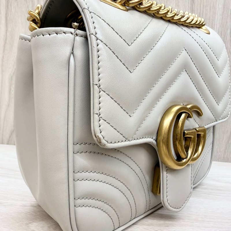 GUCCI灰色牛皮GG Marmont系列方形側背包739682-14