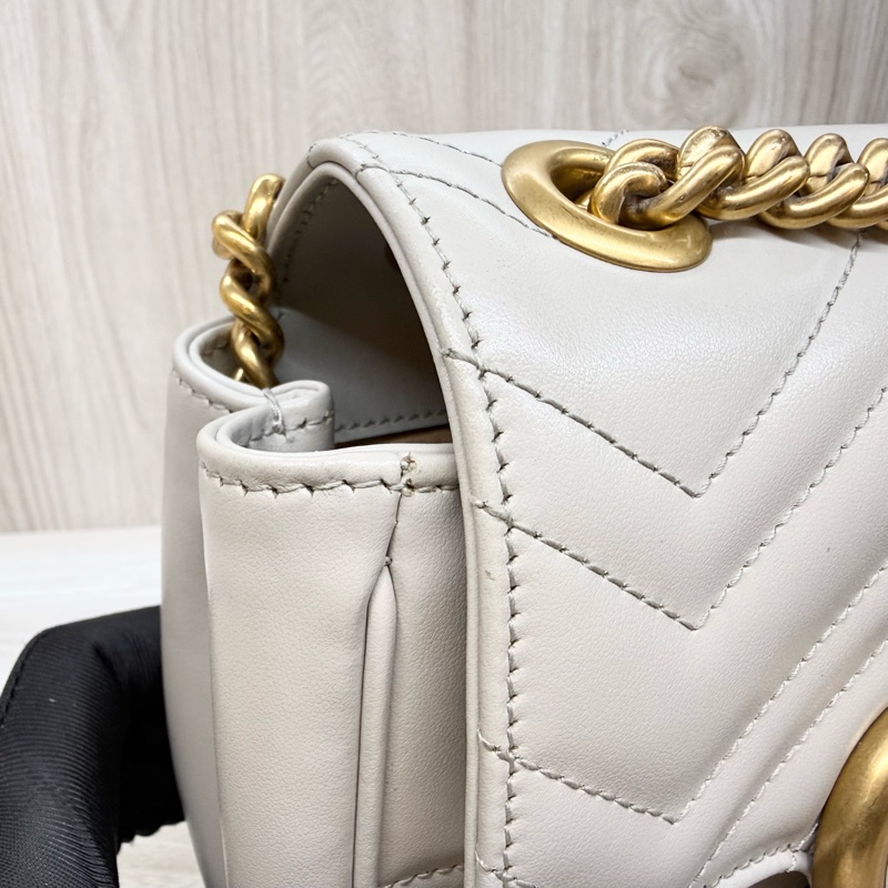 GUCCI灰色牛皮GG Marmont系列方形側背包739682-15