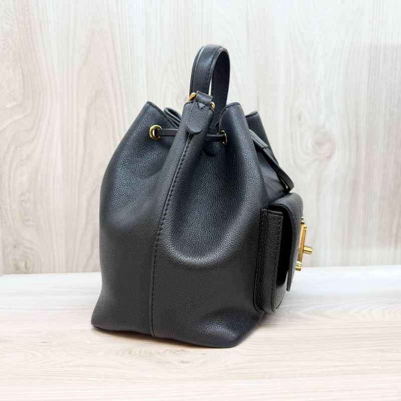 LV黑色金釦牛皮Lockme抽繩手提側背水桶包M57687-5