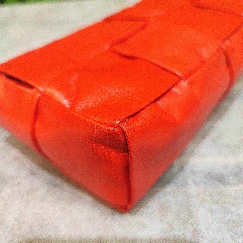 Bottega Veneta Cassette Mini Wast Bag-17