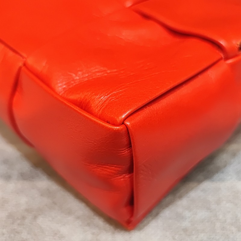 Bottega Veneta Cassette Mini Wast Bag-18