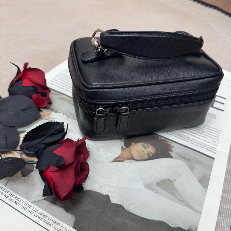 Gucci 黑色皮革手提包 vintage 二手 中古 化妝包👝-0