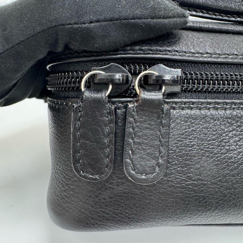 Gucci 黑色皮革手提包 vintage 二手 中古 化妝包👝-14