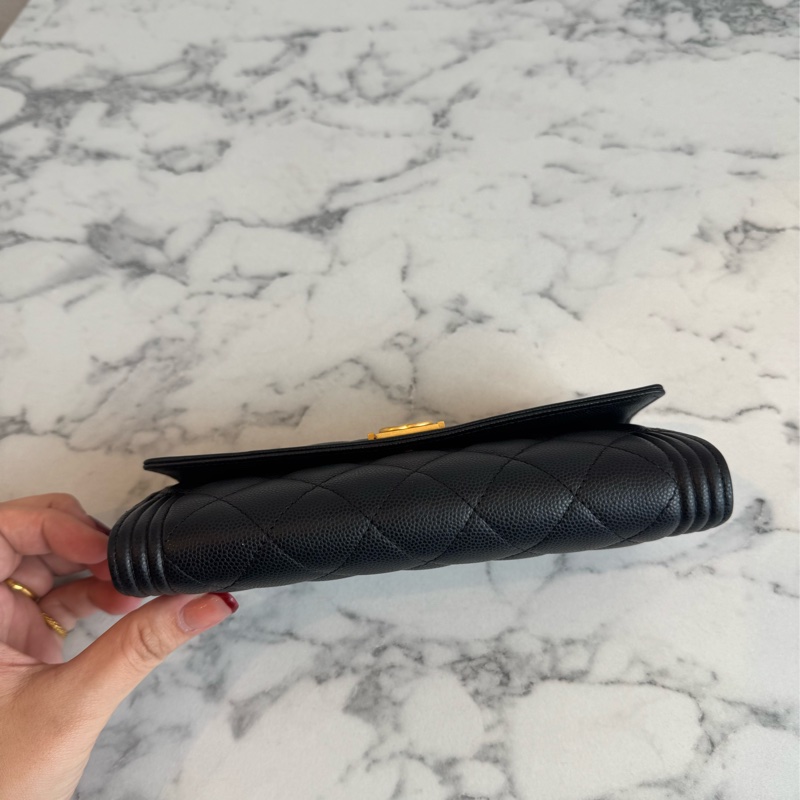 Chanel黑色金boy釦式長夾  超經典超好用🫶-3