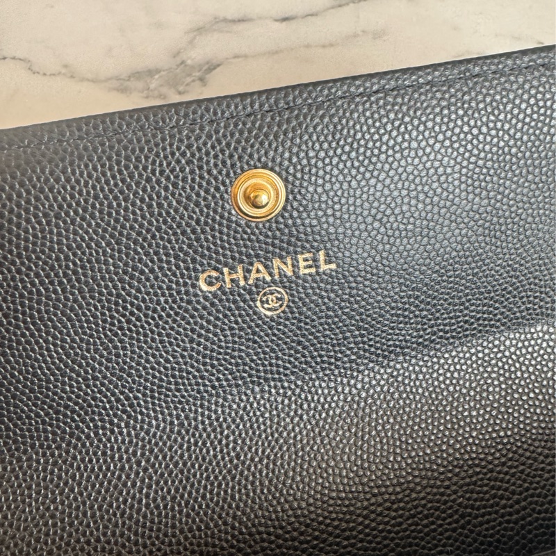 Chanel黑色金boy釦式長夾  超經典超好用🫶-13