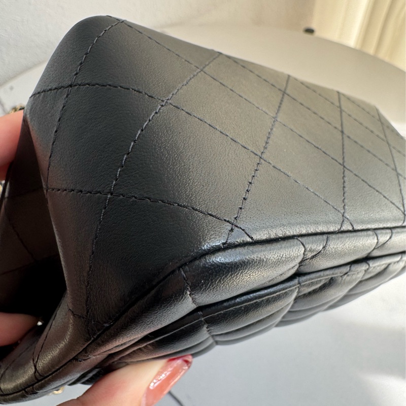 Chanel黑色淡金雙C方胖子 超級經典-8