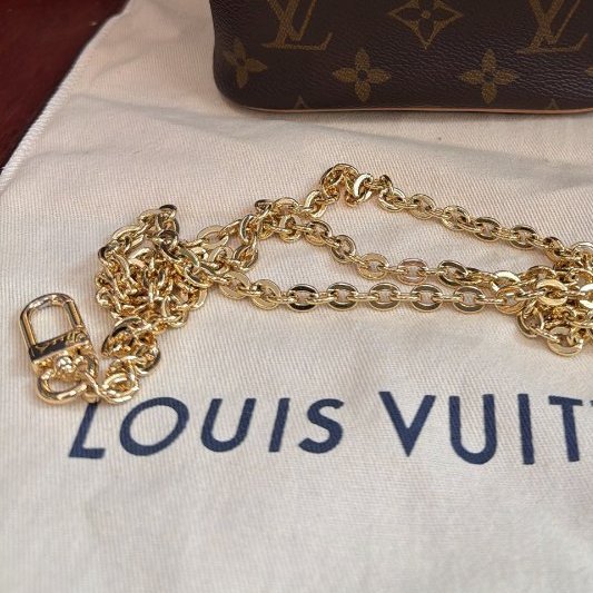 近新品 路易威登/Louis Vuitton 老花Nano化粧包 芯片款-10