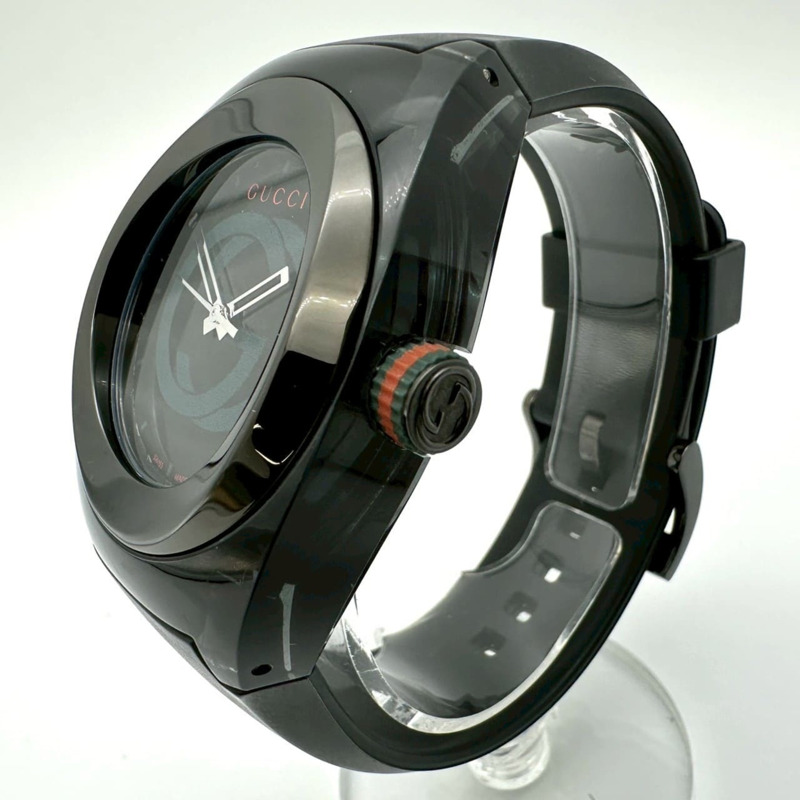 GUCCI 男士 Sync Date 137.1 YA137107A Shelley 石英腕錶，黑色橡膠錶帶機芯-1
