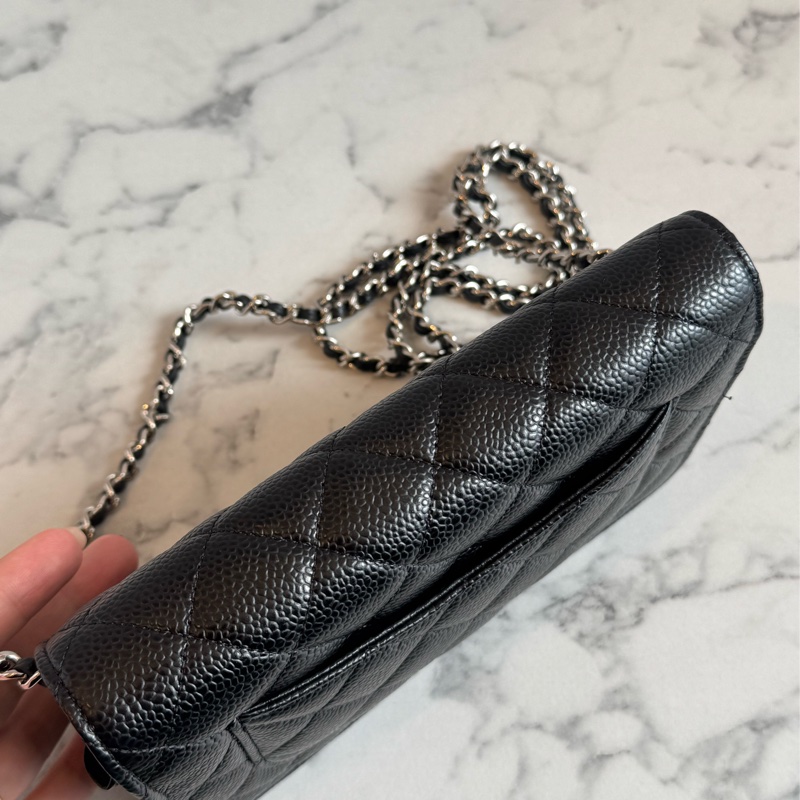 Chanel黑荔枝銀雙C  WOC  經典必買🫶-8