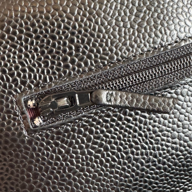 Chanel黑荔枝銀雙C  WOC  經典必買🫶-14