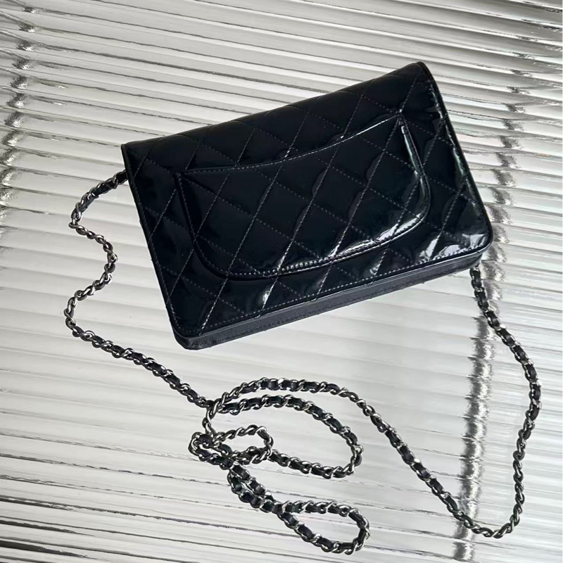 99新CHANEL香奈儿  黑银漆皮woc链条包，尺寸：19*12*4-6