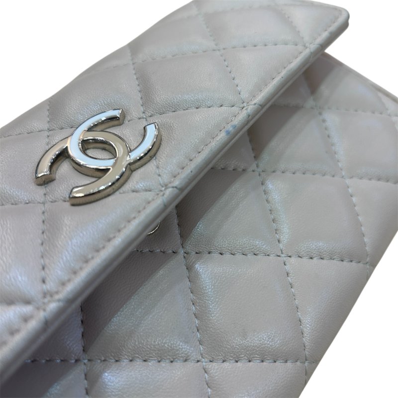 CHANEL 杏色羊皮菱格紋信封式長夾-12