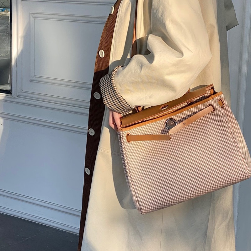 【贈送藍色更換袋❗️一個價錢擁有兩個包✨】Hermes Herbag 31米棕單肩|雙肩|斜背 中古包-0