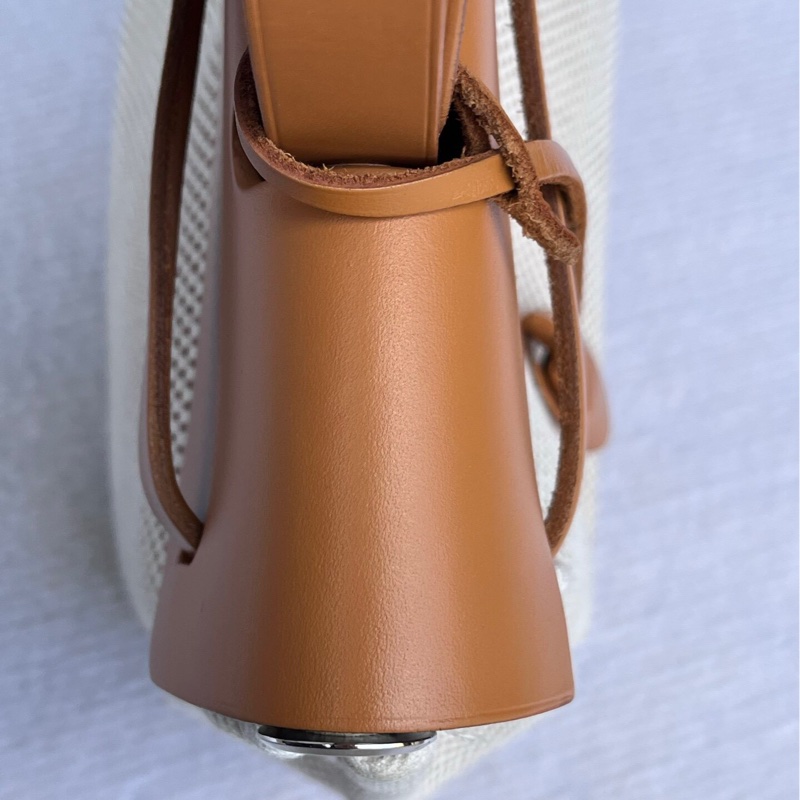 【贈送藍色更換袋❗️一個價錢擁有兩個包✨】Hermes Herbag 31米棕單肩|雙肩|斜背 中古包-10