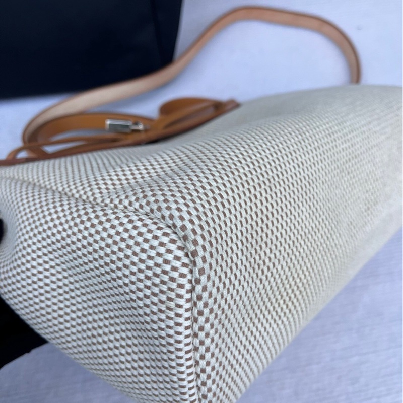 【贈送藍色更換袋❗️一個價錢擁有兩個包✨】Hermes Herbag 31米棕單肩|雙肩|斜背 中古包-16