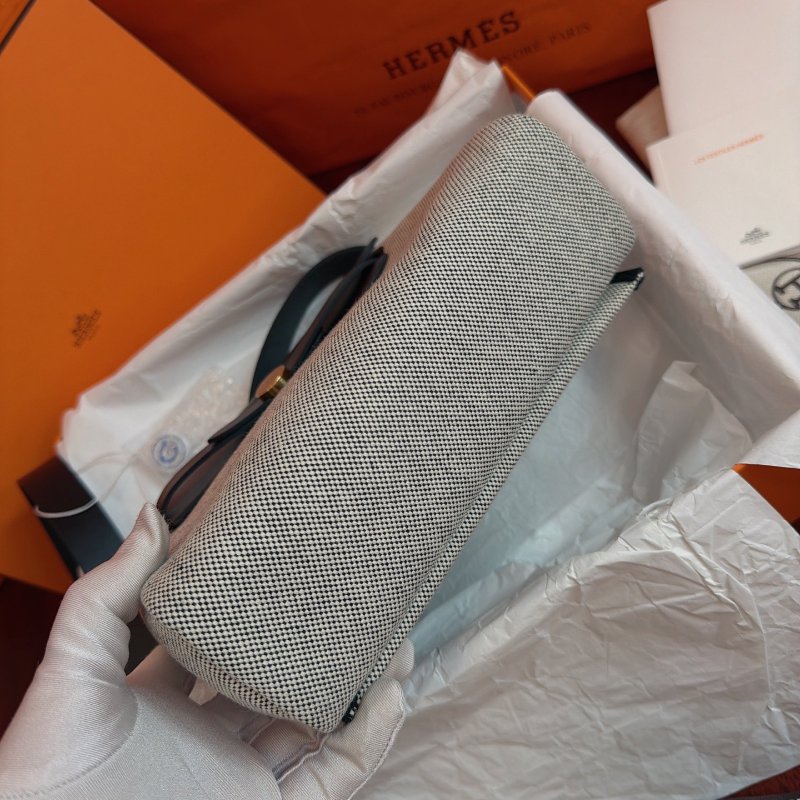 全新品 愛馬仕Hermes Mini Herbag 黑白熊貓色 金扣 w刻 肩背包-7