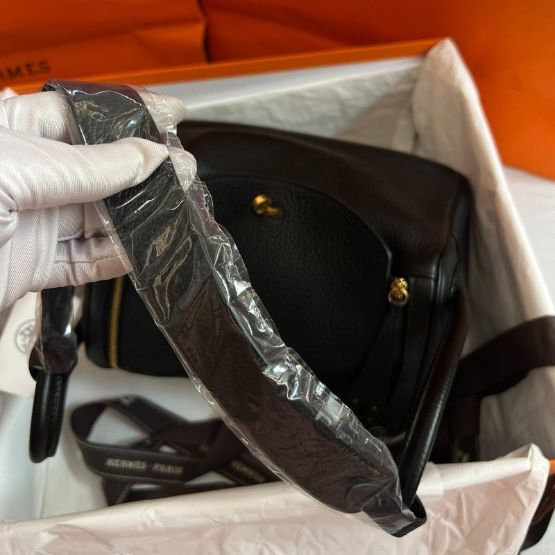 閒置品 Hermes愛馬仕 Lindy26 黑金TC皮 Y刻 手提包-8