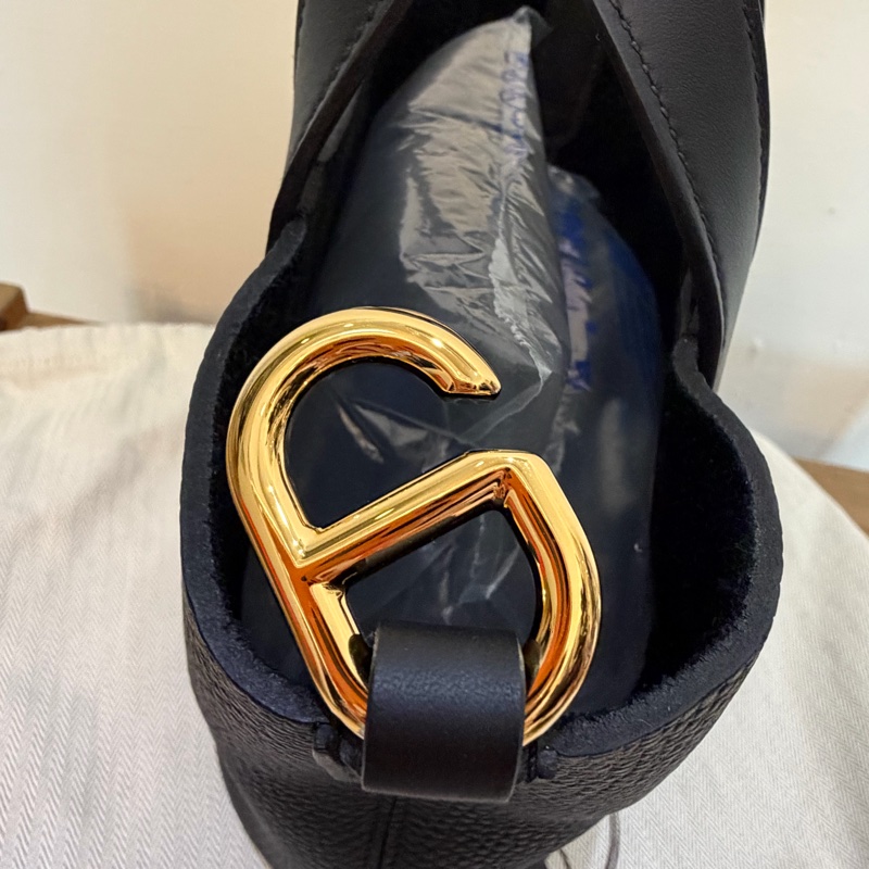 Hermes in the loop18 全新商品 黑色金扣 豬鼻子 菜籃子-9