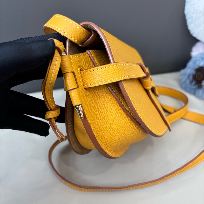 Loewe 陽光黃gate小號-2