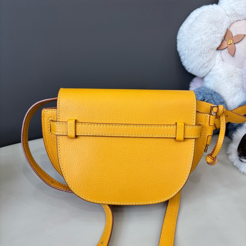 Loewe 陽光黃gate小號-3