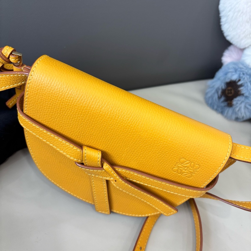 Loewe 陽光黃gate小號-5