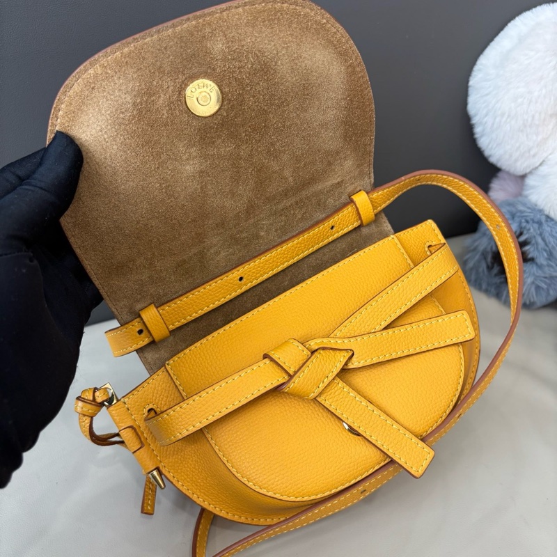 Loewe 陽光黃gate小號-7