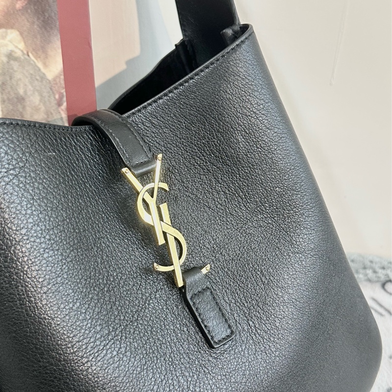 【全🆕】YSL hobo small LE5A7 黑金色 Logo粒面牛皮 Hobo 小號 small Black單肩包 手提包-1