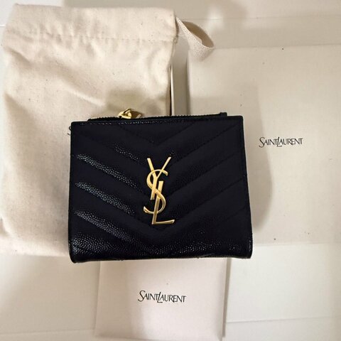 Saint Laurent Monogram粒面壓紋皮革兩摺錢包 YSL