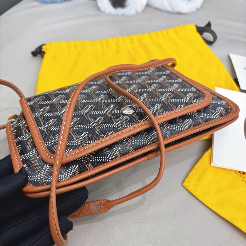 Goyard戈雅  棕色老花Plumet三層信封包-5