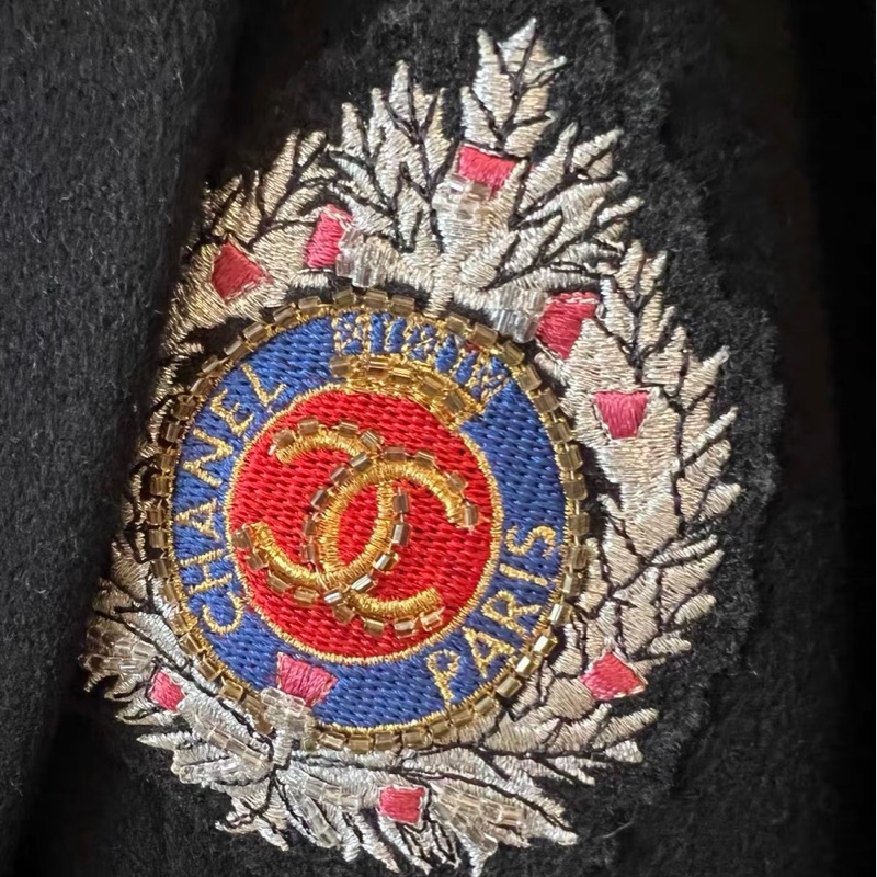 CHANEL中古14個勛章外套40碼-3